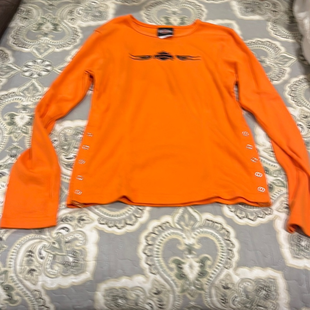 Women’s Long Sleeve Shirt